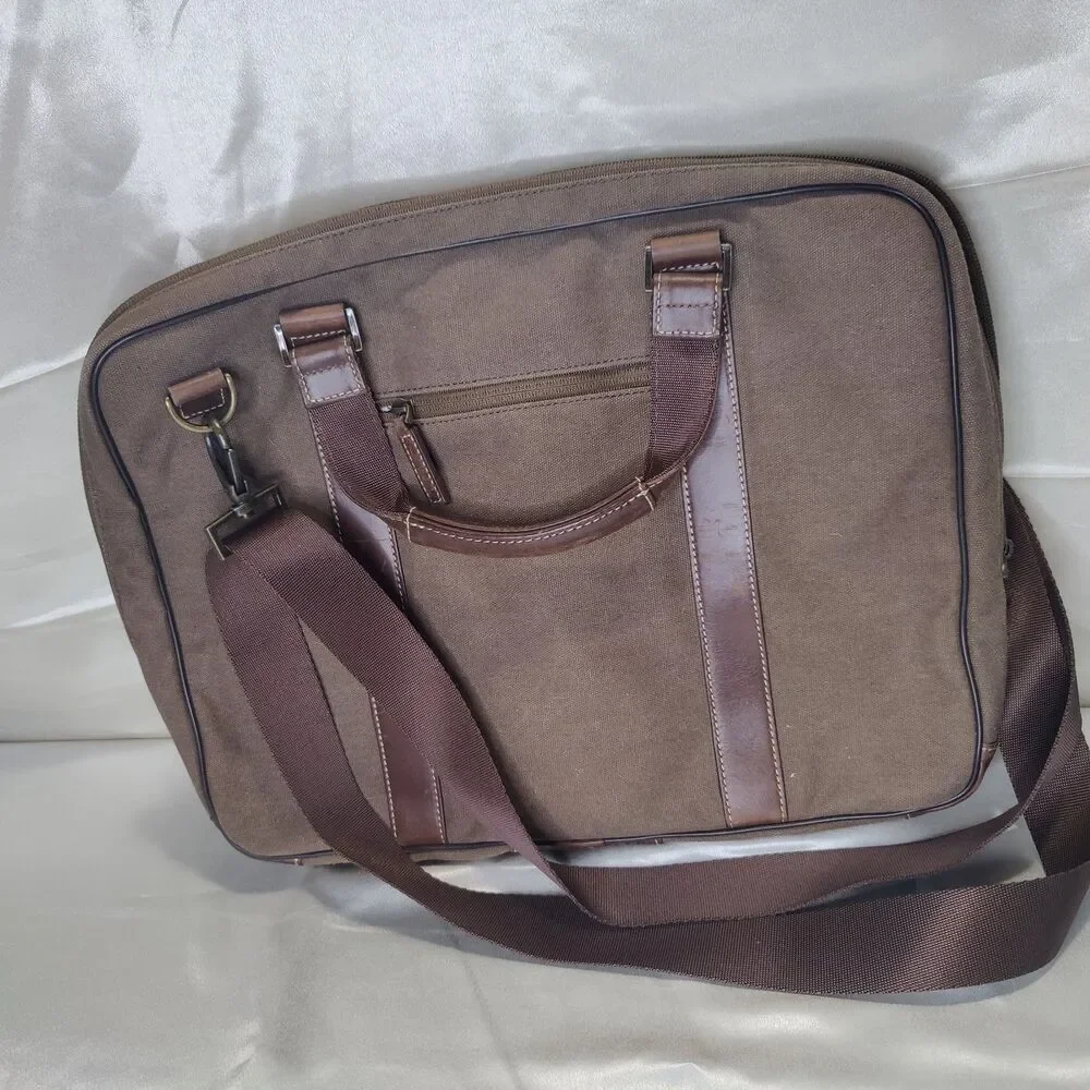 1905 The New Tradition JoS A Bank Briefcase Brown